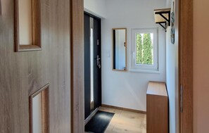 Interior - 2 bedroom lovely home in Podamirowo (Podamirowo)