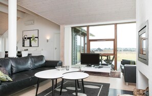 Tv och eldstad