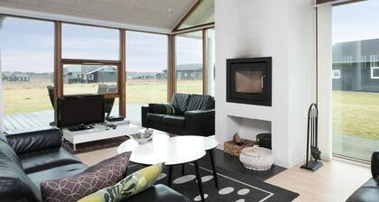 4 bedroom pet friendly home in Løkken