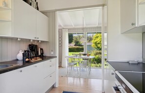 Kühlschrank, Herdplatte, Geschirrspüler