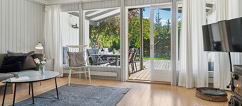 Amazing home in Tisvildeleje with WiFi