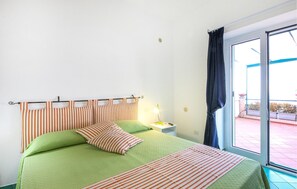 2 chambres, Wi-Fi gratuit, draps fournis