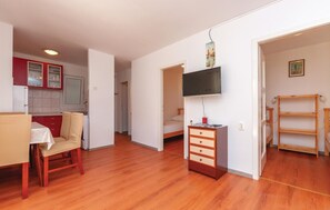 2 chambres, accĂšs au Wi-Fi (inclus), literie fournie