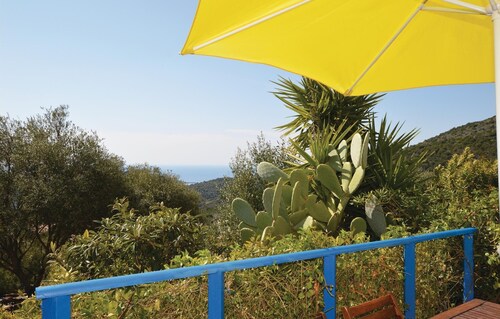 Beautiful apartment in Serra di Ferro with WiFi