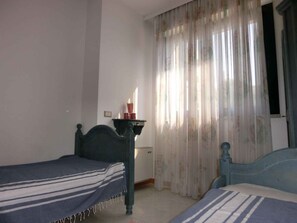 2 bedrooms