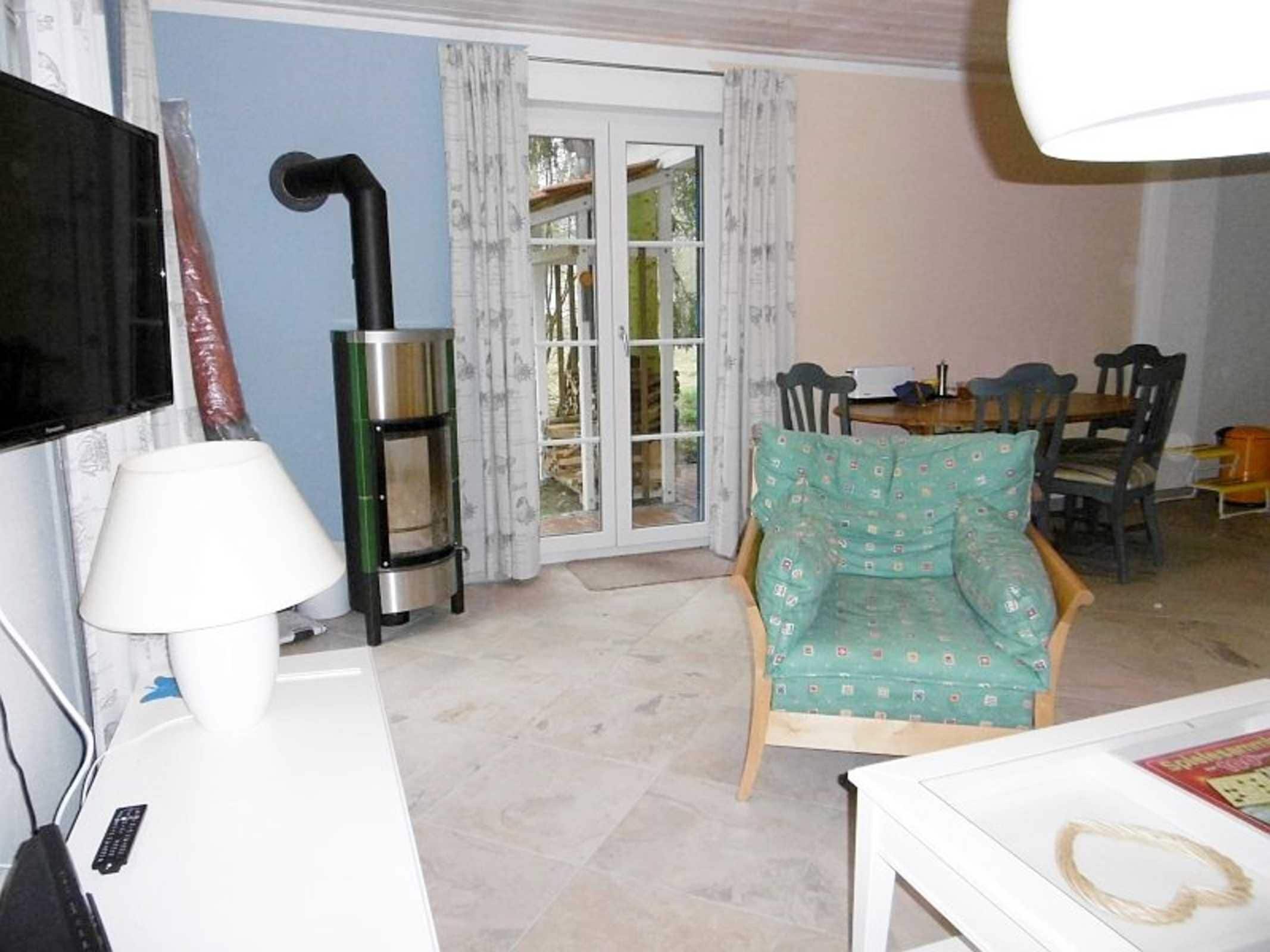 Télévision, cheminée