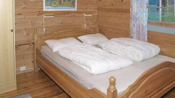 3 Schlafzimmer, Reisekinderbett