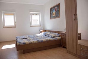 3 bedrooms, WiFi