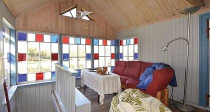 Cozy home in årjäng with kitchen