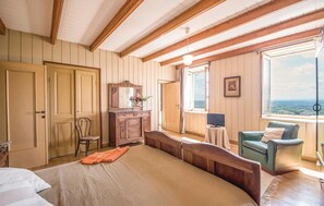 5 Schlafzimmer, Reisekinderbett, kostenloses WLAN