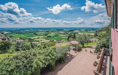 5 bedroom beautiful home in Alfiano Natta -AL-