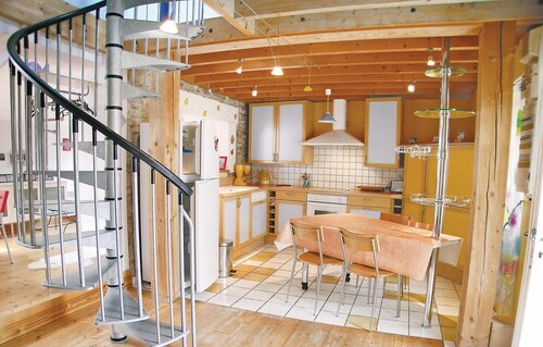 Cozy home in Ambleteuse with WiFi