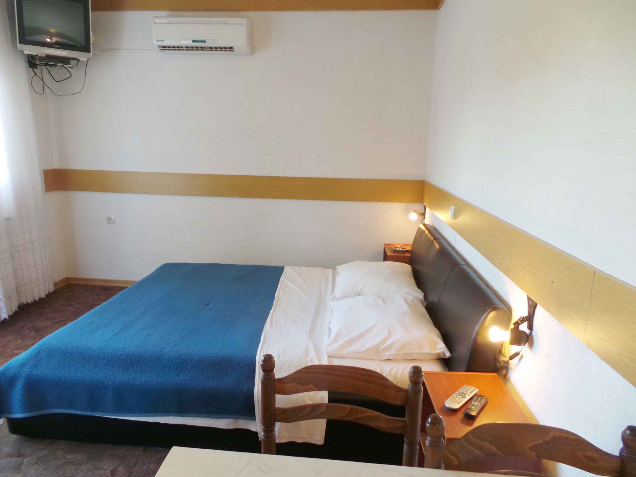 1 habitación y wifi 