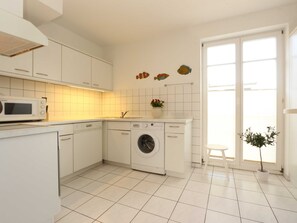 Køleskab, mikrobølgeovn, ovn, opvaskemaskine