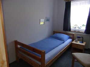 2 bedrooms, iron/ironing board, WiFi, bed sheets - Apartment Landberg 1 - To the little mermaid (Friedrichskoog)