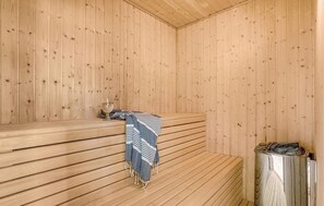 Sauna - Cozy home in Ringkøbing with sauna (Ringkøbing)