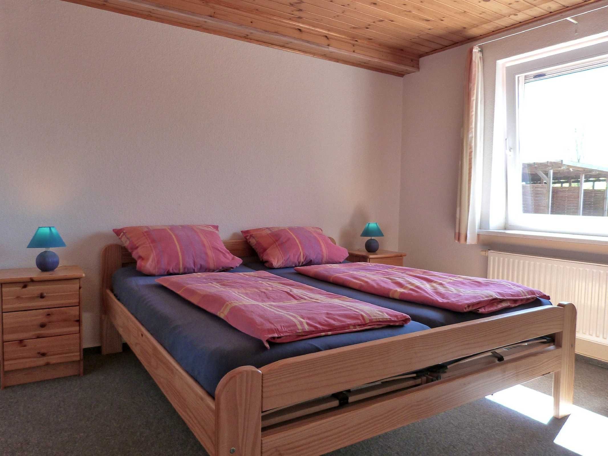 2 Schlafzimmer, Reisekinderbett, WLAN, Bettwäsche