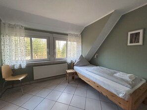 4 chambres, fer et planche Ă repasser, lit parapluie, Wi-Fi