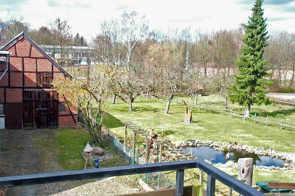 Unclassified image, 1 of 10, button