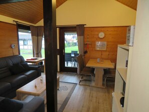 Unclassified image, 4 of 31, button