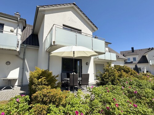 F: Haus Düne Whg. 03 with fireplace & south/west terrace & balcony - Haus Düne Whg. 03
