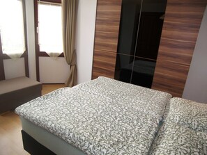 2 habitaciones, cuna de viaje y wifi 