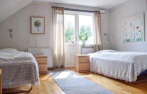 3 Schlafzimmer, Reisekinderbett, Internetzugang, Bettwäsche