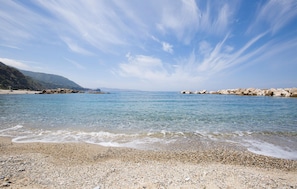 Plage à proximité, pêche sur place