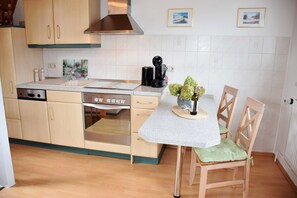 Kühlschrank, Ofen, Geschirrspüler