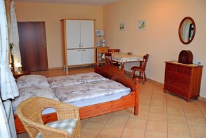1 Schlafzimmer, Reisekinderbett, WLAN, Bettwäsche