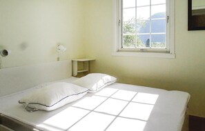2 bedrooms