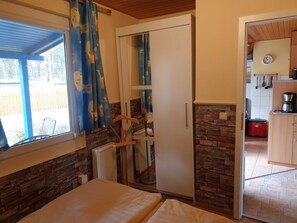 2 Schlafzimmer, Reisekinderbett, WLAN