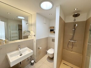 Een douche, een haardroger