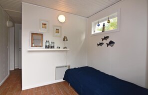 Room - Awesome home in Hunnebostrand (Hunnebostrand)