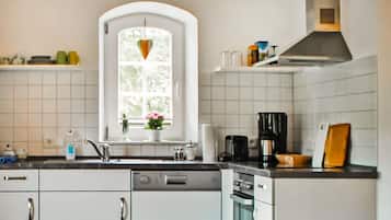 Kühlschrank, Herdplatte, Geschirrspüler