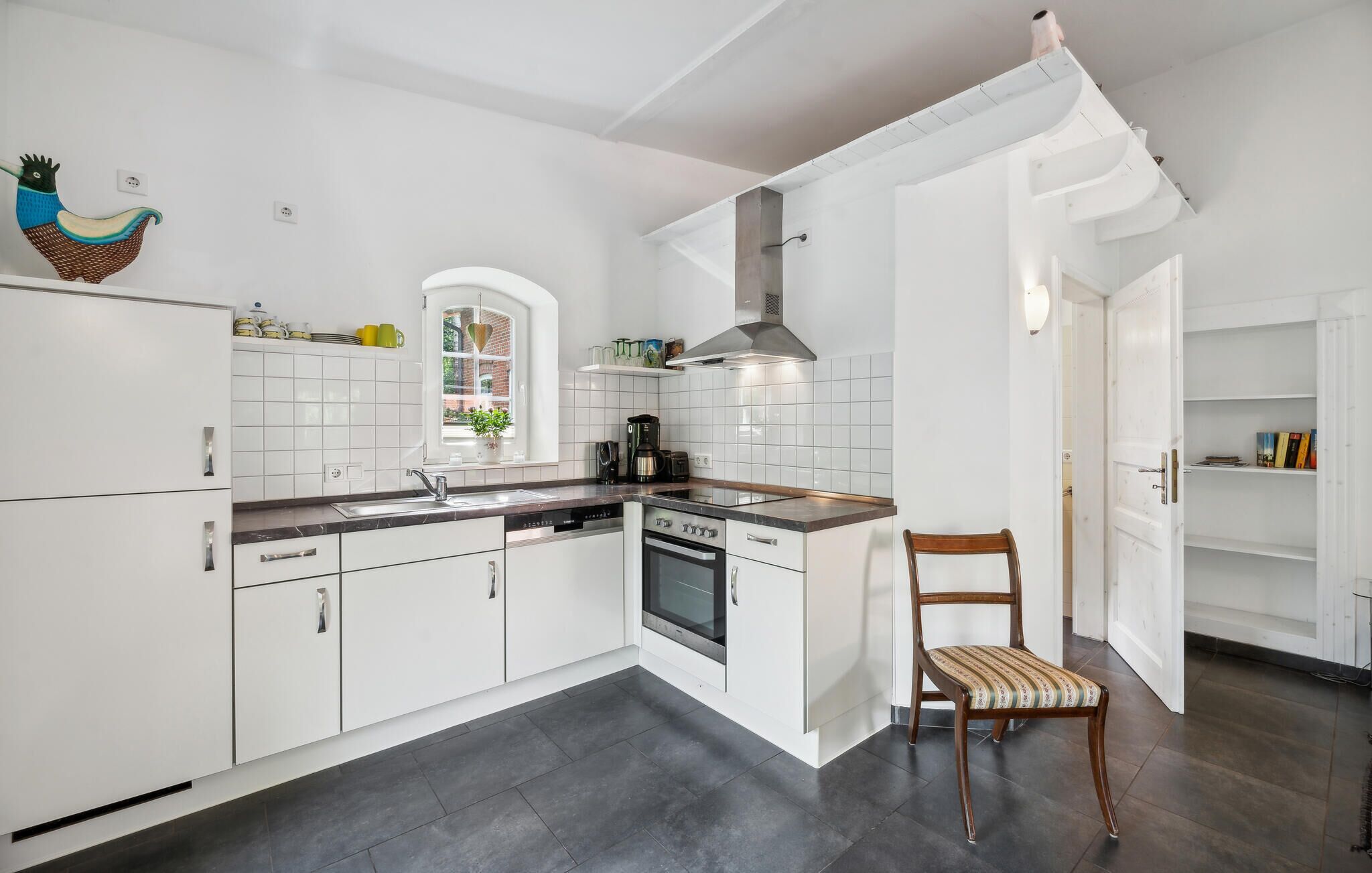 Kühlschrank, Herdplatte, Geschirrspüler