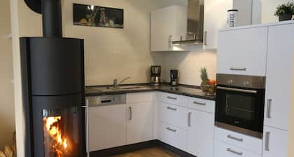 Amber accommodation, WLAN, fireplace approx. 250m to the beach