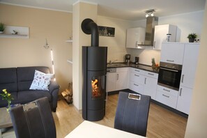 Interior - Apartment Bernstein 250 m beach, WLAN & fireplace - Accommodation Bernstein, WLAN, (Börgerende-Rethwisch)