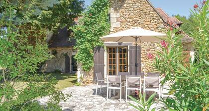 Awesome home in Campsegret