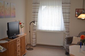 Unclassified image, 4 of 11, button