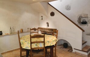 Dining - Cozy home in Cuebris with house a mountain view (Cuebris)