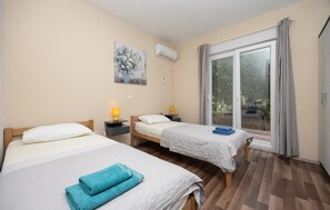 6 slaapkamers, een kluis op de kamer, reisbedje, gratis wifi