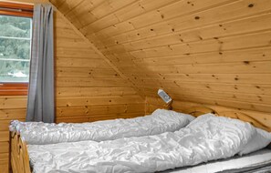 3 bedrooms, travel cot, free WiFi