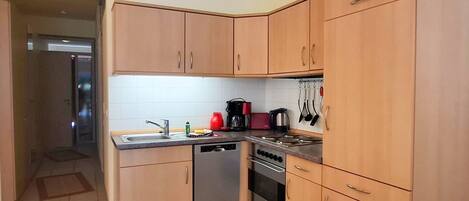 Fridge, oven, dishwasher, toaster