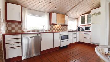 Kühlschrank, Herdplatte, Geschirrspüler