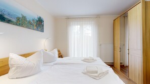 2 Schlafzimmer, Reisekinderbett, WLAN