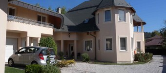 Appartement de vacances avec Internet, barbecue et pavillon