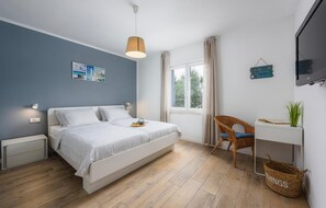 2 bedrooms, in-room safe, free WiFi, bed sheets