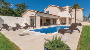 Pool - Lovely apartment in Labin with sauna (Labin)