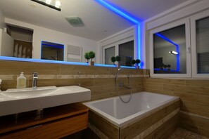 Douche, serviettes fournies